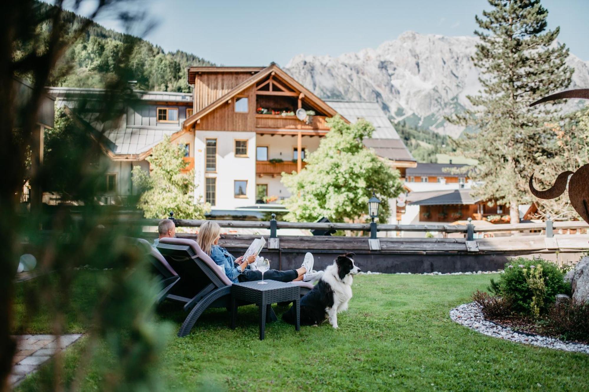 Almhof Alpin Apartments & Spa Dienten am Hochkönig Екстериор снимка