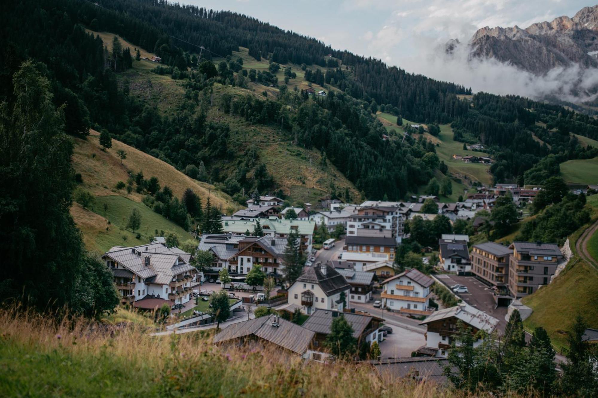 Almhof Alpin Apartments & Spa Dienten am Hochkönig Екстериор снимка