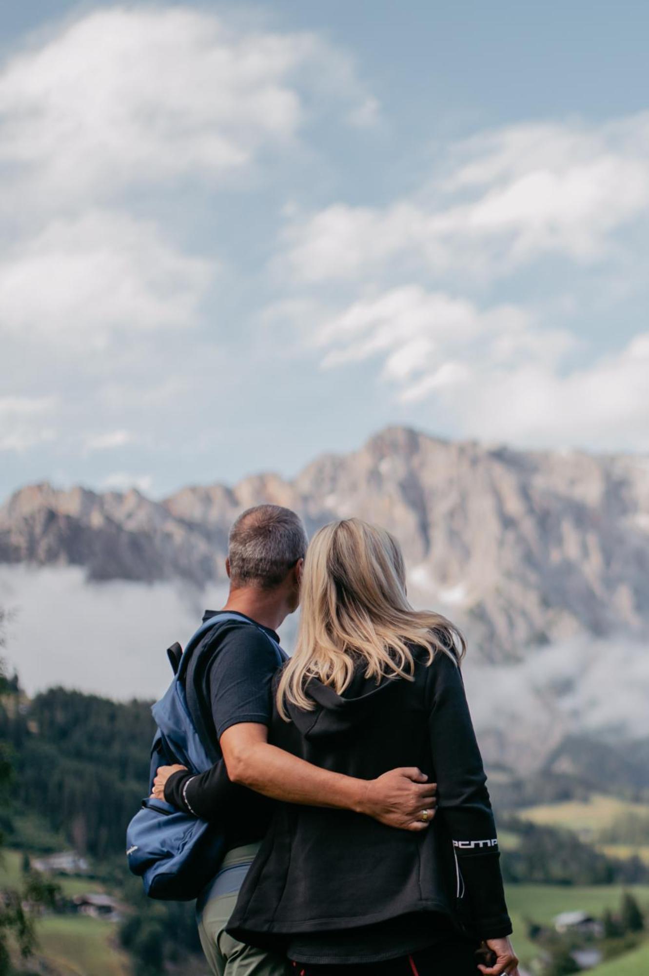 Almhof Alpin Apartments & Spa Dienten am Hochkönig Екстериор снимка