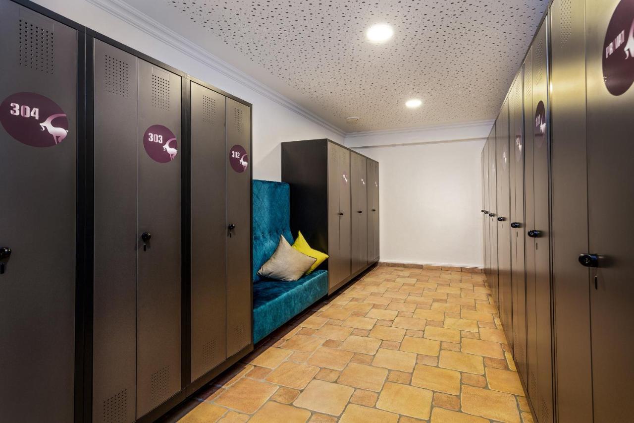Almhof Alpin Apartments & Spa Dienten am Hochkönig Екстериор снимка